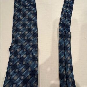 Van Heusen Blue Patterned Tie Stain Resistant